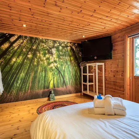 Дом отдыха 3 Bed In 77735