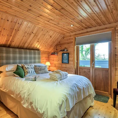 3 Bed In 77735 *