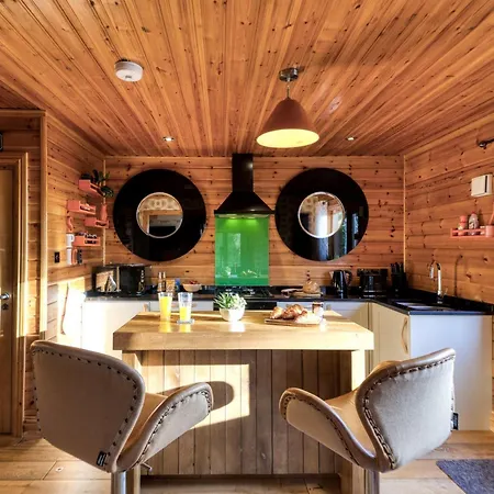 3 Bed In 77735 Ferienhaus
